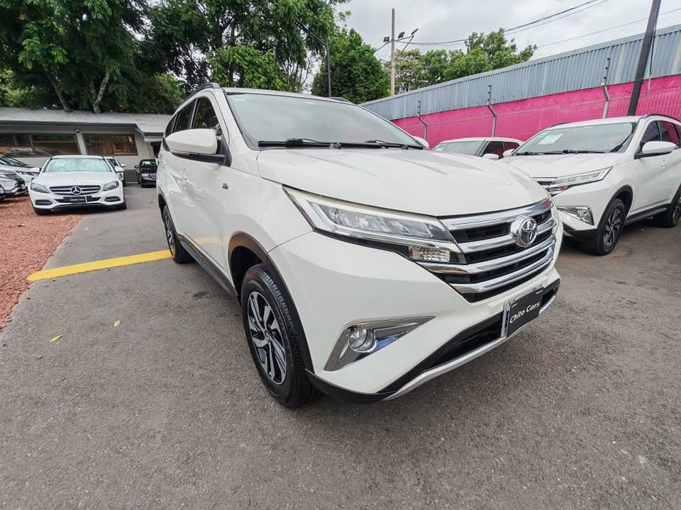 2022 Toyota Rush - foto 2