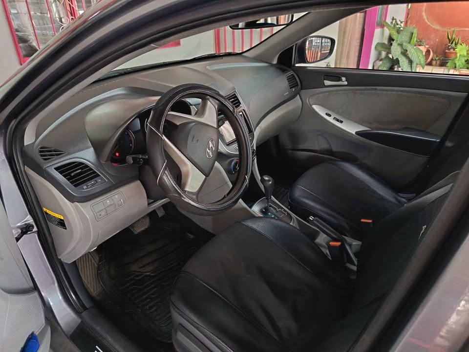 2014 Hyundai Accent - foto 3