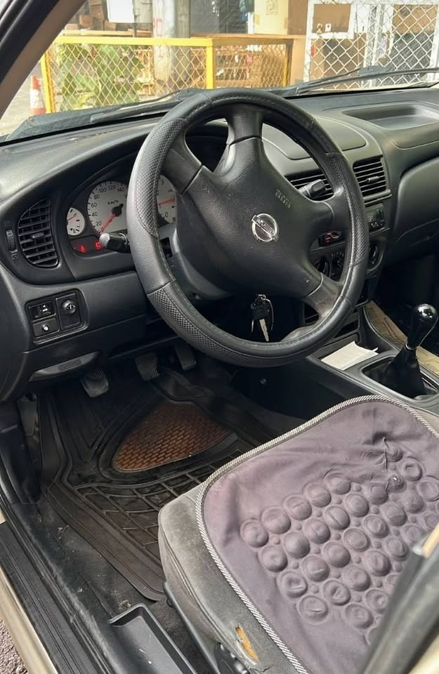 2008 Nissan Almera - foto 3