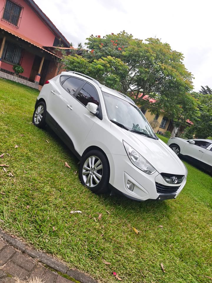 2011 Hyundai Tucson - foto 2