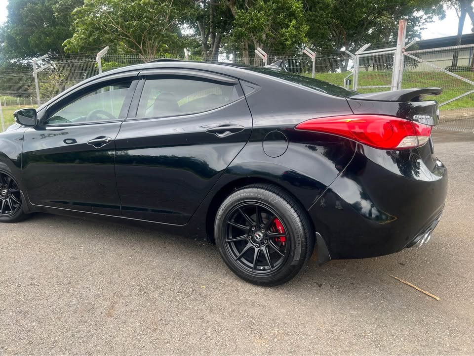 2013 Hyundai Elantra - foto 2