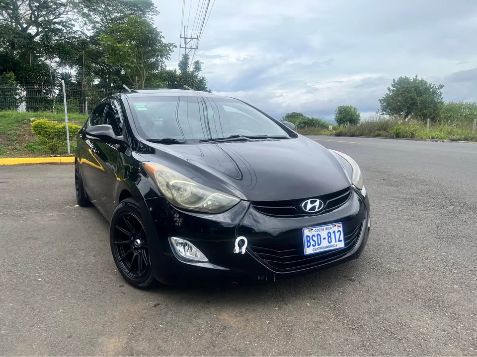2013 Hyundai Elantra - foto 5