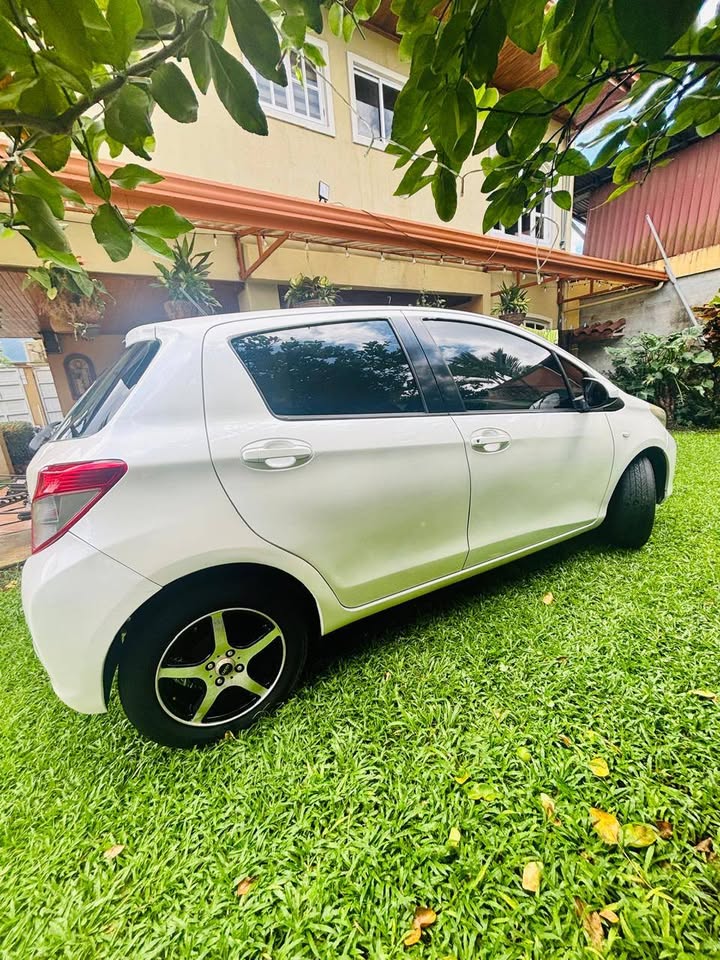 2012 Toyota Yaris - foto 4