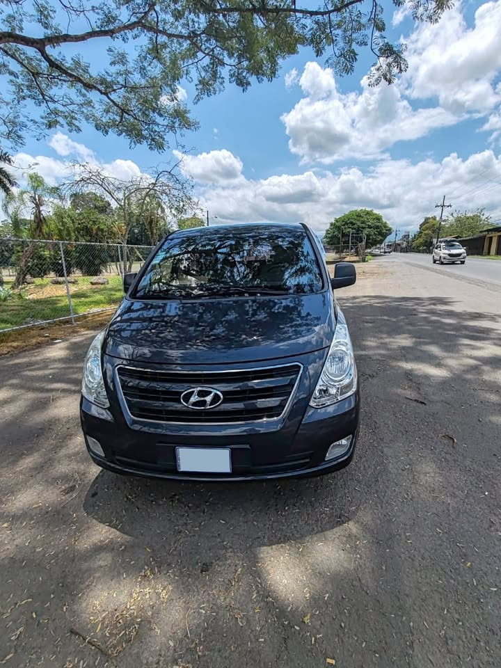 2018 Hyundai H-1 - foto 3