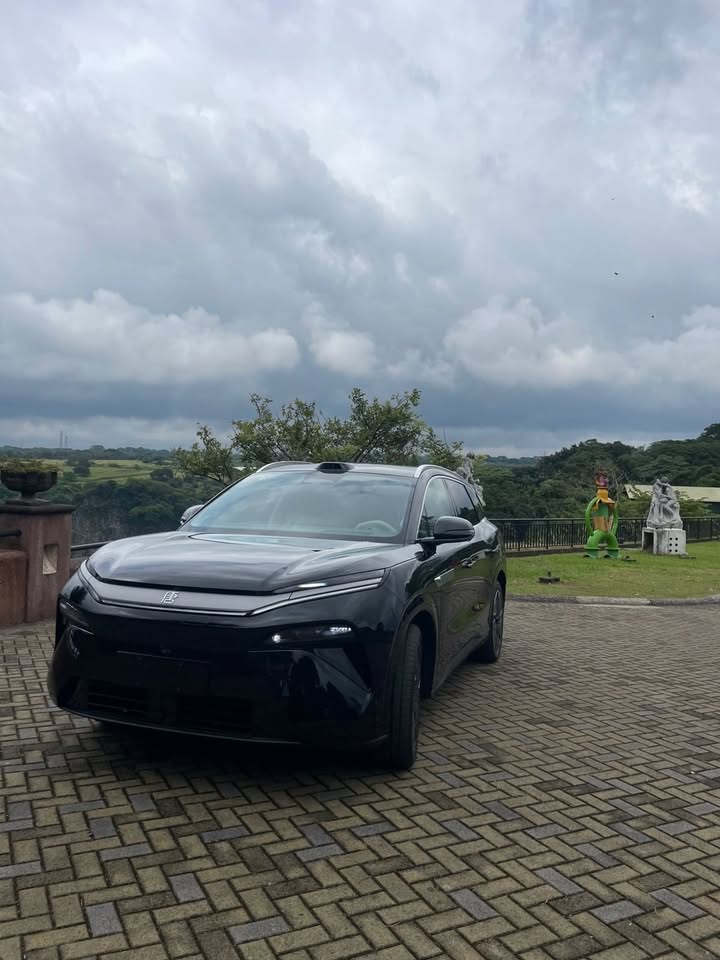2026 BYD Tang - foto 3