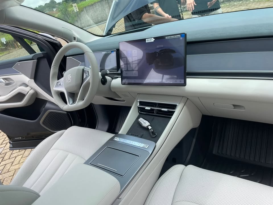2026 BYD Tang - foto 4