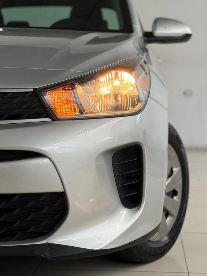 2020 Kia Rio - foto 5