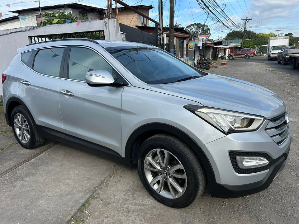 2014 Hyundai Santa Fe - foto 2