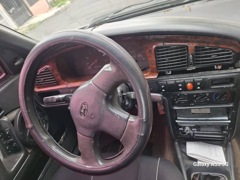 1992 Hyundai Elantra - foto 5
