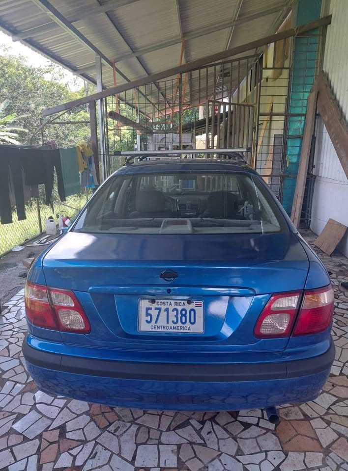 2001 Nissan Almera - foto 5