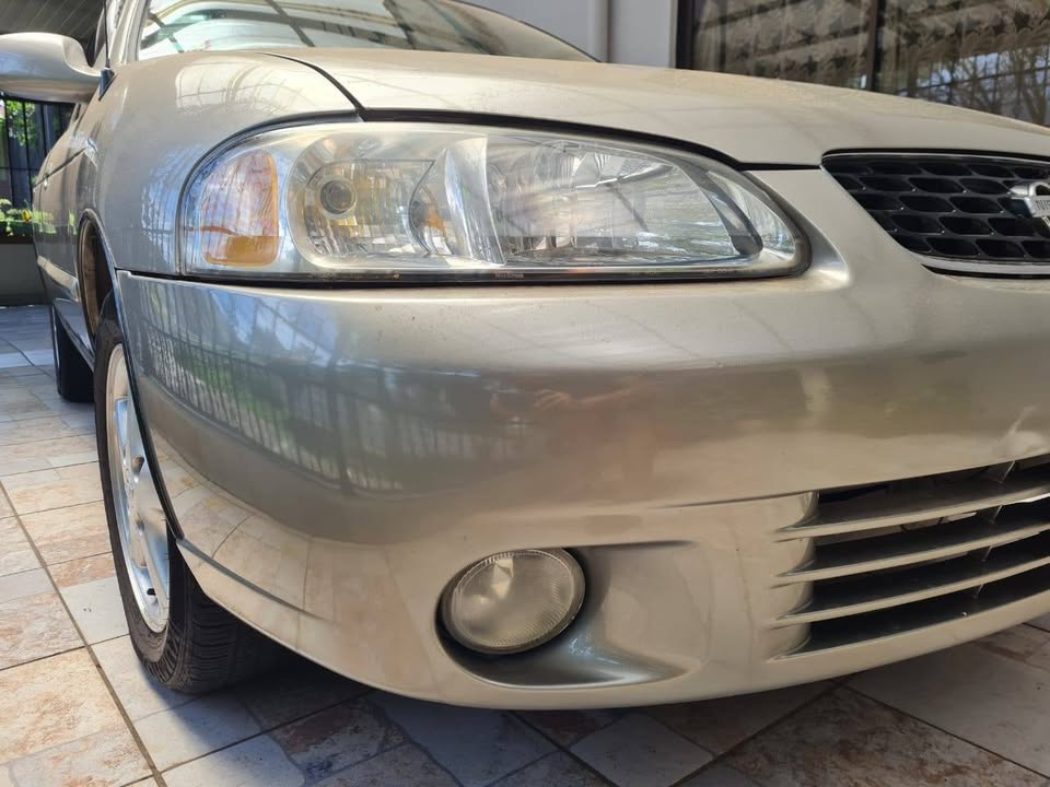 2001 Nissan Sentra - foto 3