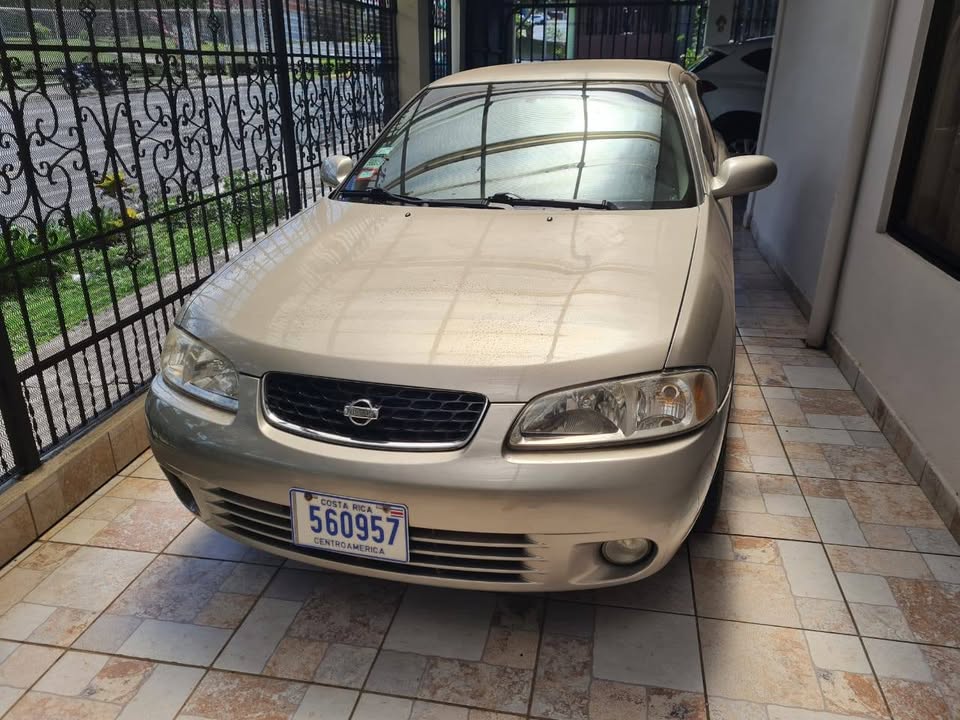 2001 Nissan Sentra - foto 4