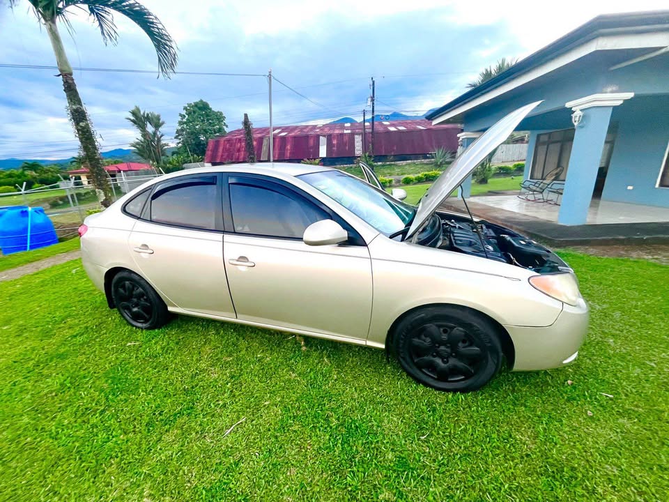 2000 Hyundai Elantra - foto 4