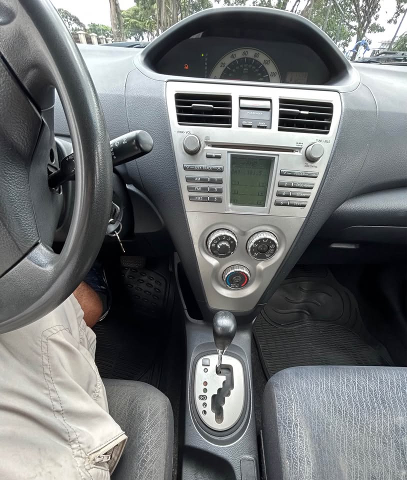 2007 Toyota Yaris - foto 4