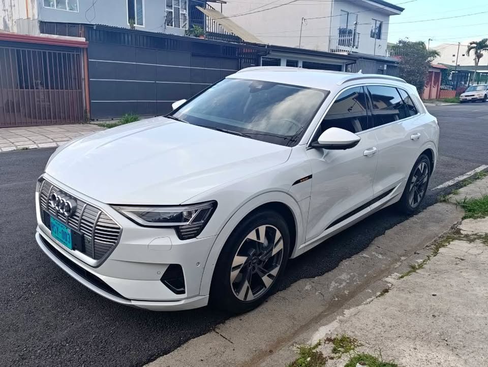 2021 Audi e-tron