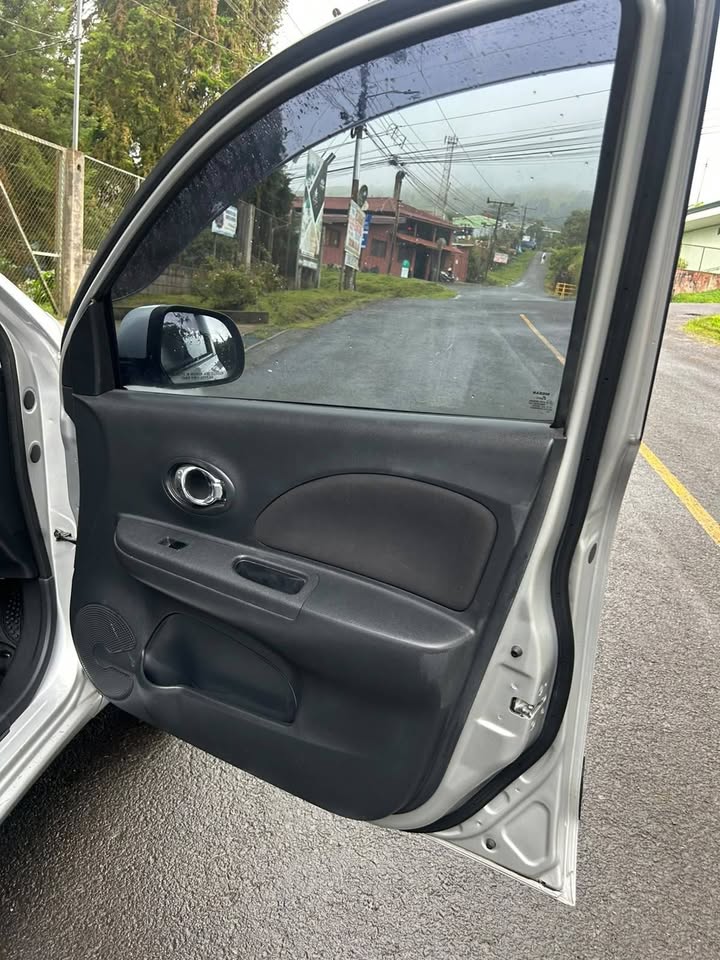 2014 Nissan March - foto 2