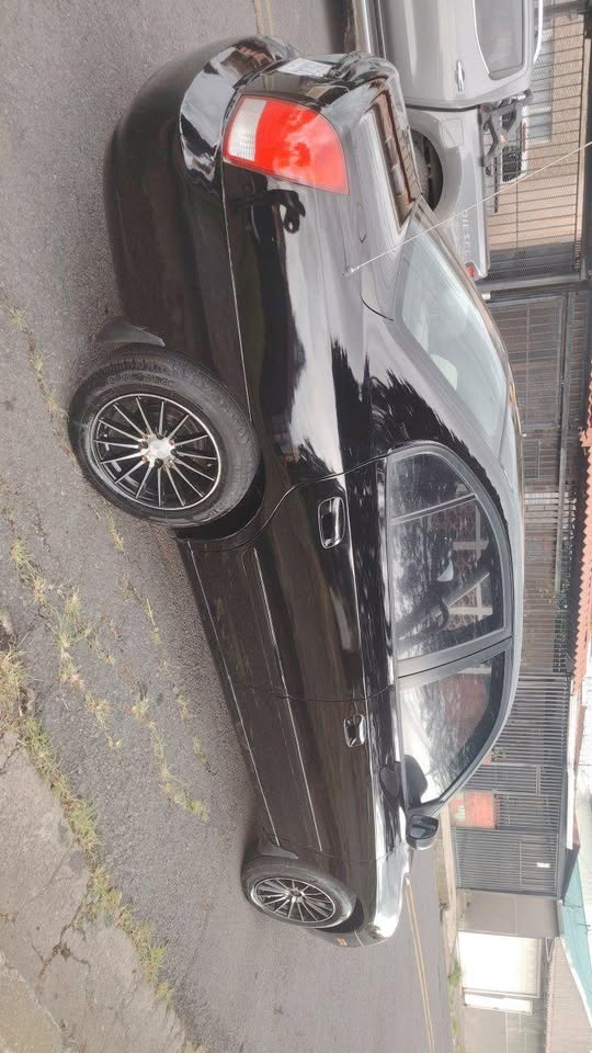 2002 Hyundai Elantra - foto 2