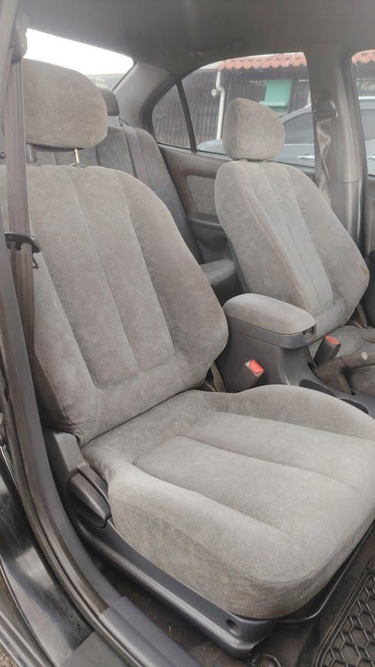 2002 Hyundai Elantra - foto 5
