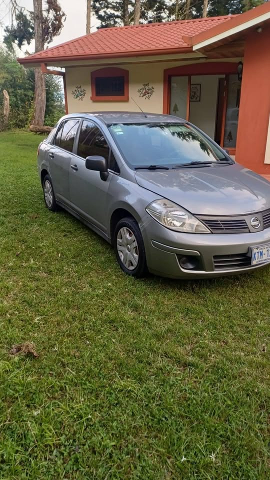 2014 Nissan Tiida - foto 2