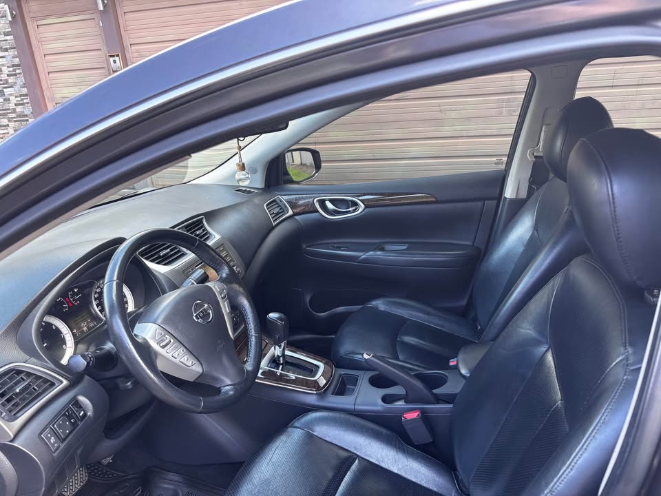 2015 Nissan Sentra - foto 5