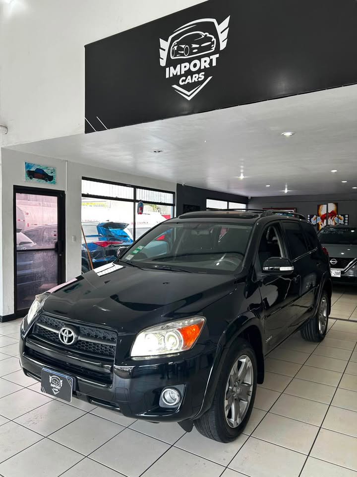 2010 Toyota RAV4 - foto 2