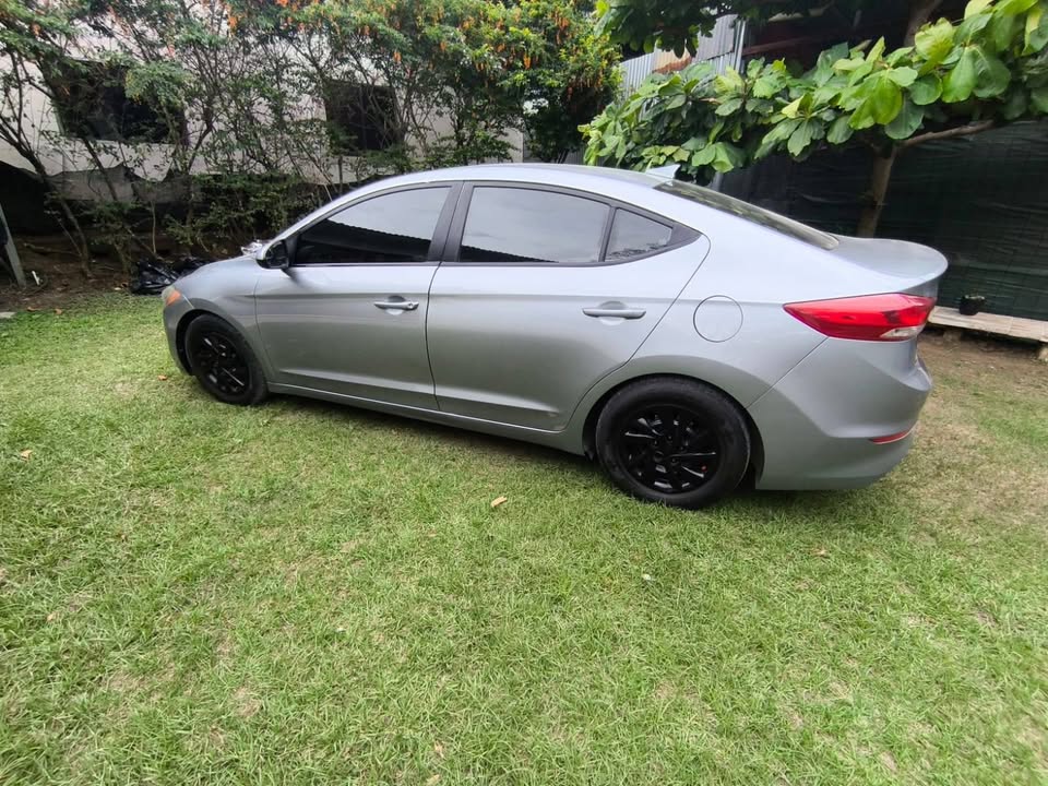 2017 Hyundai Elantra - foto 4
