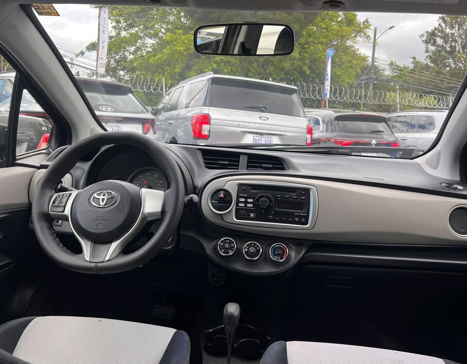 2013 Toyota Yaris - foto 4