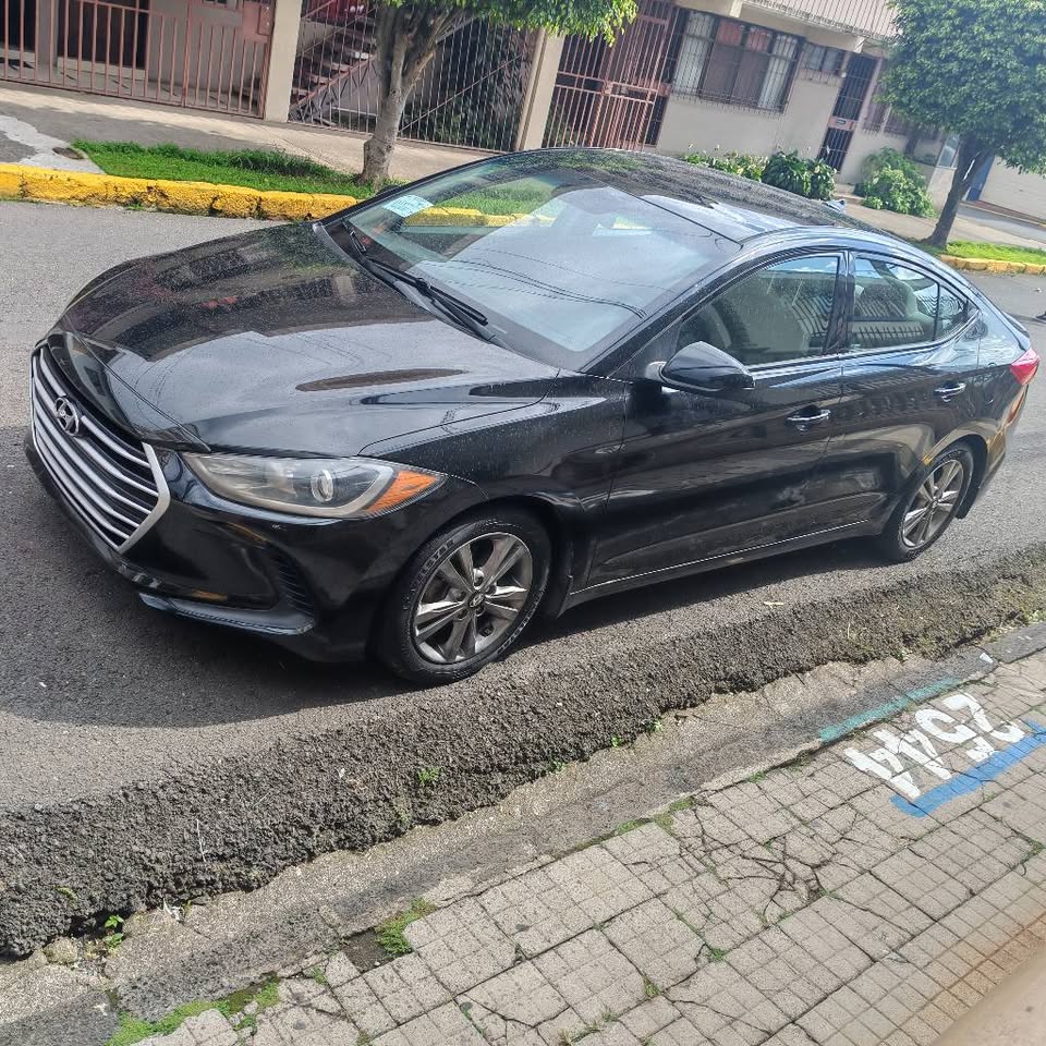 2018 Hyundai Elantra - foto 3