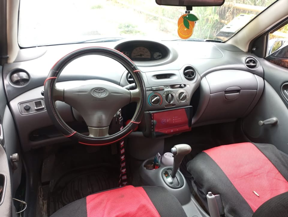 2001 Toyota Yaris - foto 3