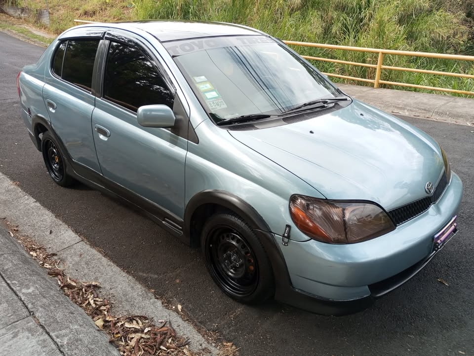 2001 Toyota Yaris - foto 5