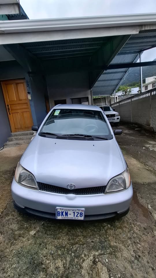 2000 Toyota Yaris - foto 3