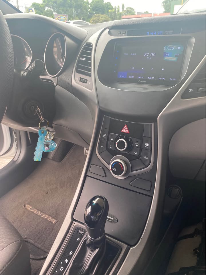 2016 Hyundai Elantra - foto 4