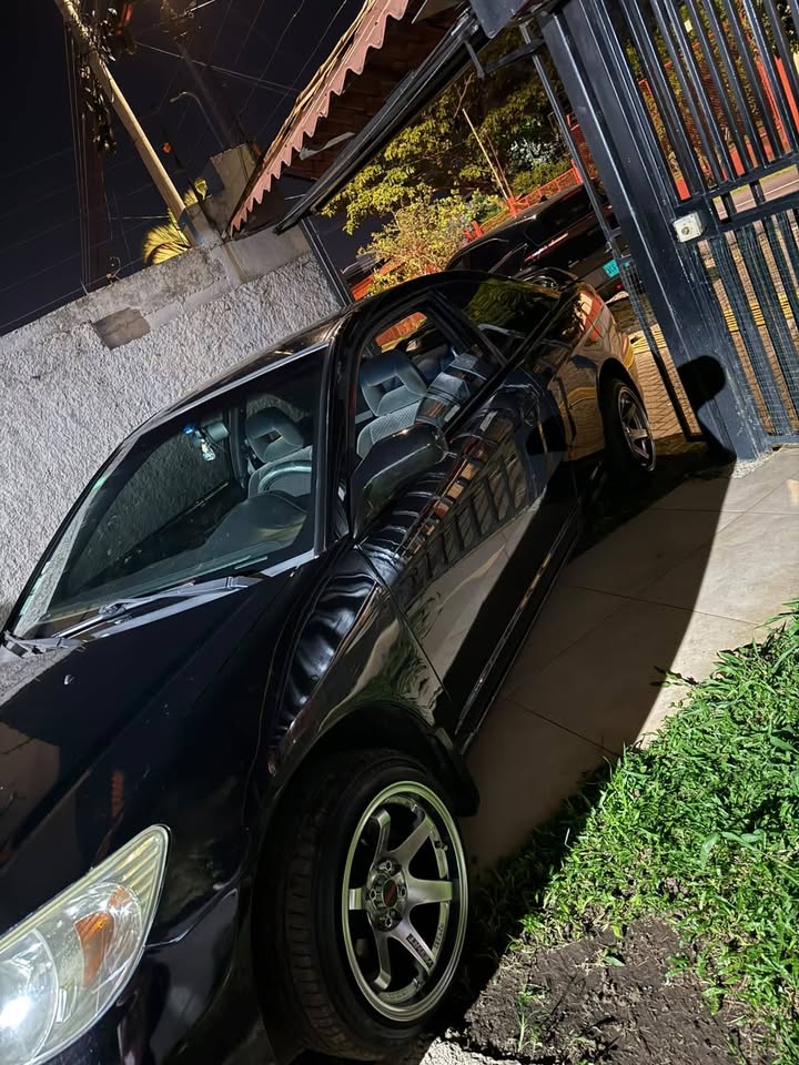 2004 Honda Civic - foto 4