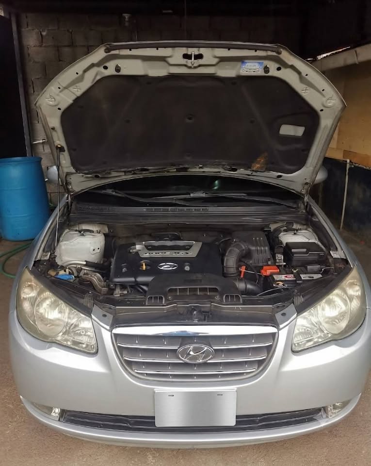 2008 Hyundai Elantra - foto 2