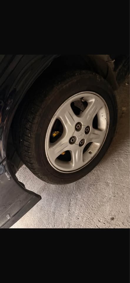 1997 Nissan Sentra - foto 5