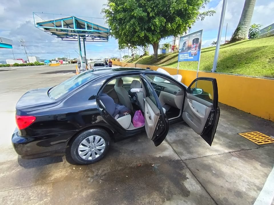 2005 Toyota Corolla - foto 5
