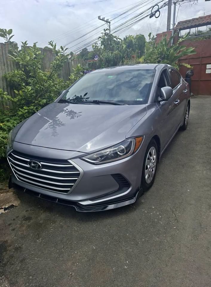 2017 Hyundai Elantra - foto 2