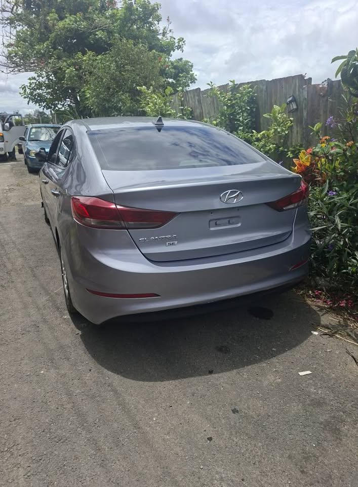 2017 Hyundai Elantra - foto 3