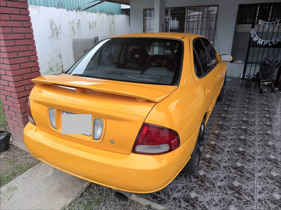 2003 Nissan Sentra - foto 5