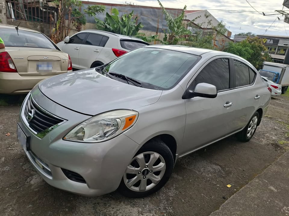 2012 Nissan Versa - foto 3
