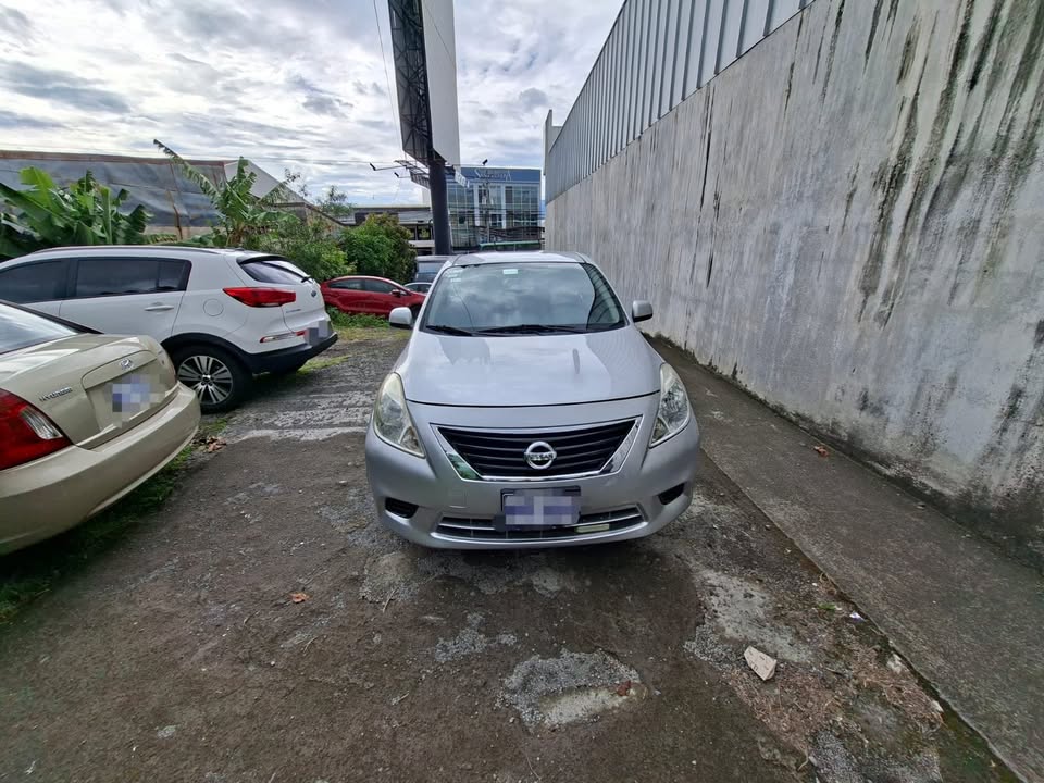 2012 Nissan Versa - foto 5