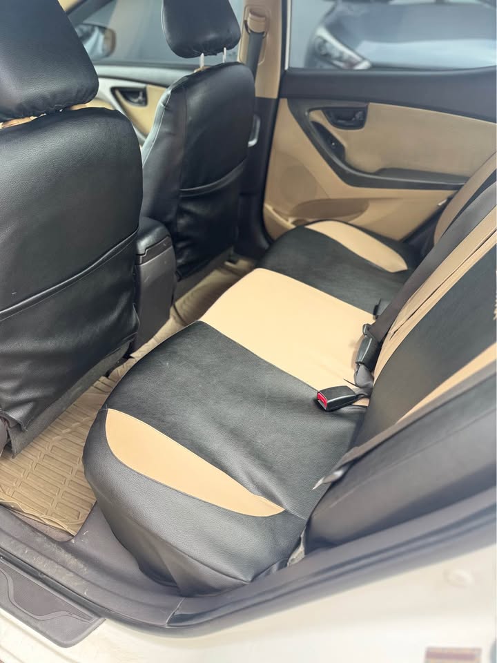 2011 Hyundai Elantra - foto 5