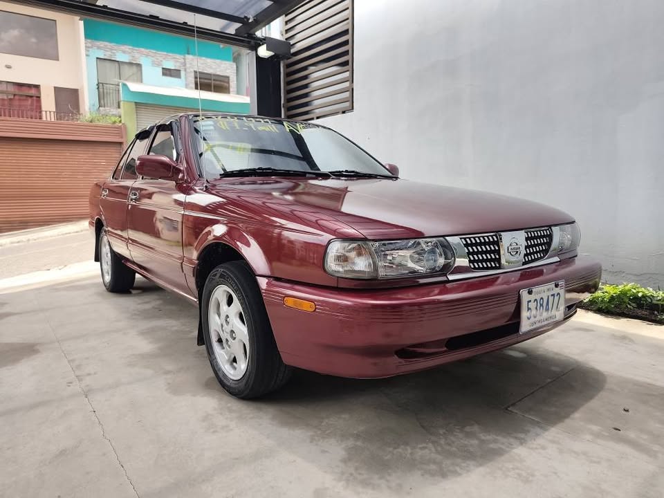 1994 Nissan Sentra - foto 2