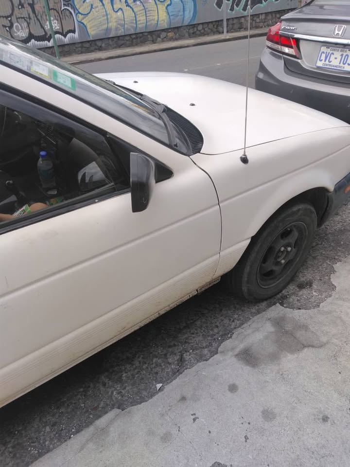 1991 Nissan Sentra - foto 5