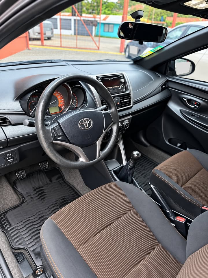 2017 Toyota Yaris - foto 4