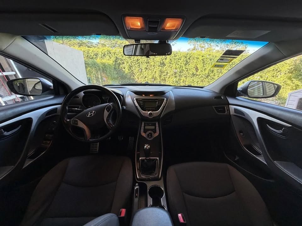 2012 Hyundai Elantra - foto 5
