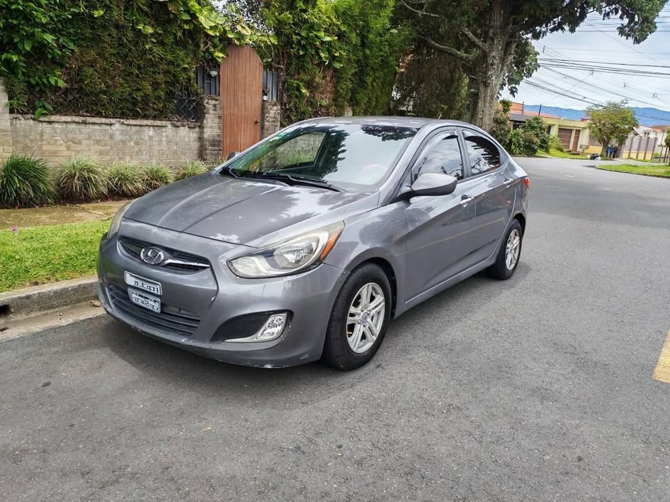 2013 Hyundai Accent - foto 3