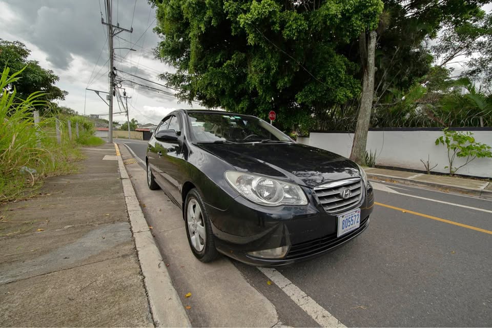 2009 Hyundai Elantra - foto 2