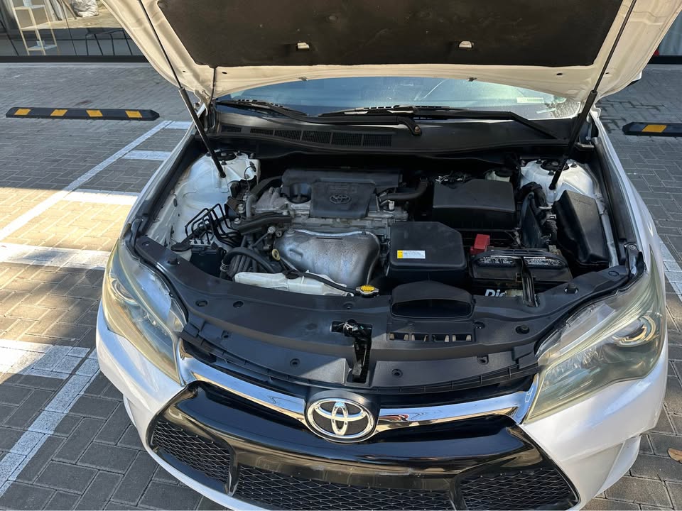 2015 Toyota Camry - foto 5