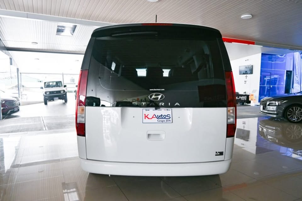 2022 Hyundai Staria - foto 3